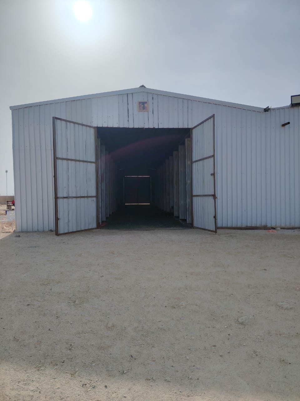 مستودع - طريق الرياض- عند كوبري صلاصل