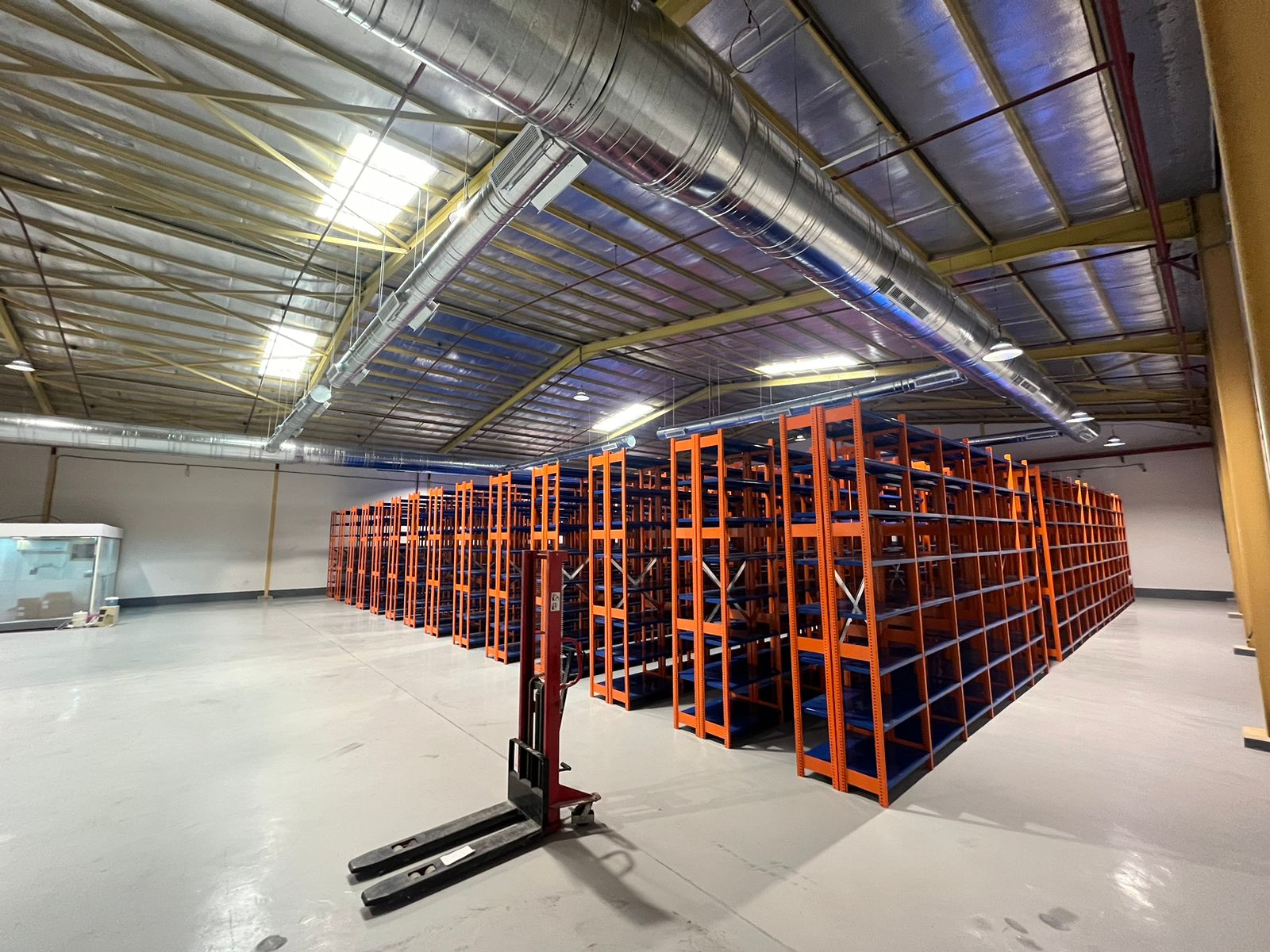 مستودع جاف ومبرد بمواصفات هيئة الغذاء والدواء - 4